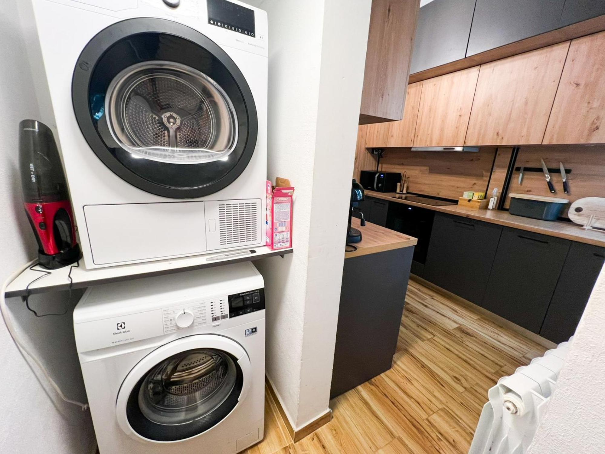 Perfect Long-term Stylish And Spacious Center Next To Vitosha Blvd Apartament Sofia